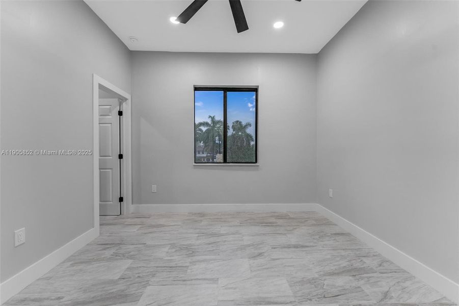 Spacious, unfurnished interior of a new home in , Miami (Image 92).