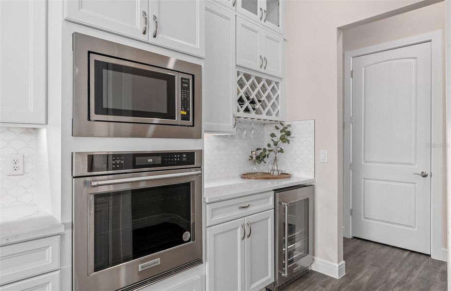 Furnished interior view inside a new home in Del Webb Oasis, Winter Garden (Image 22).