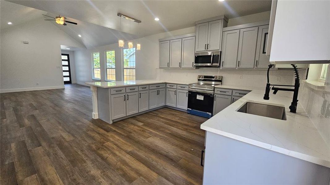 Furnished interior view inside a new home in , Dallas (Image 4). Furnished interior view inside a new home in , Dallas (Image 4).