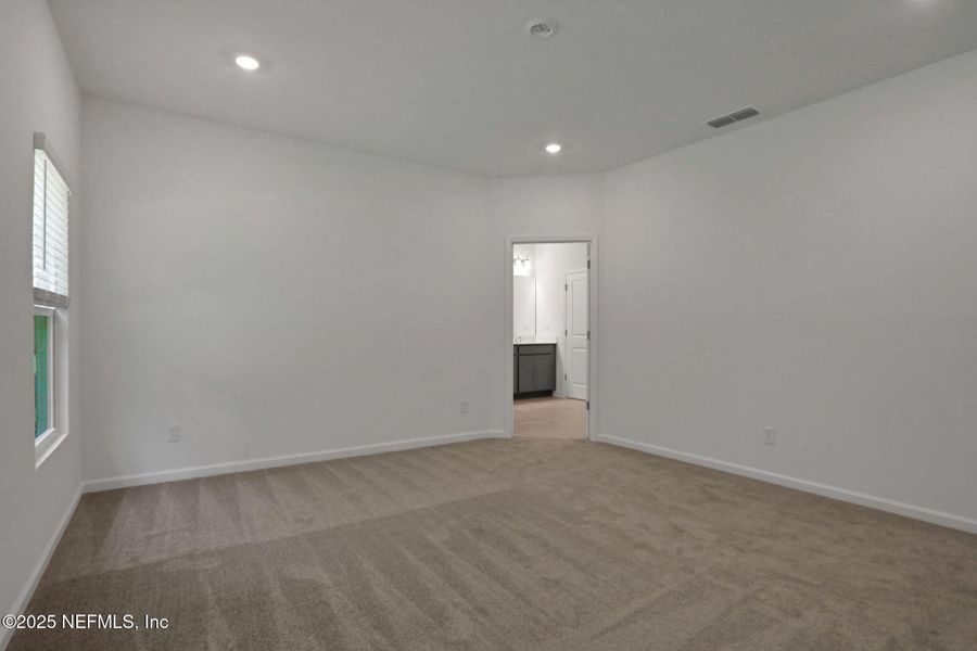 Spacious, unfurnished interior of a new home in Bellbrooke, Jacksonville (Image 32). Spacious, unfurnished interior of a new home in Bellbrooke, Jacksonville (Image 32).