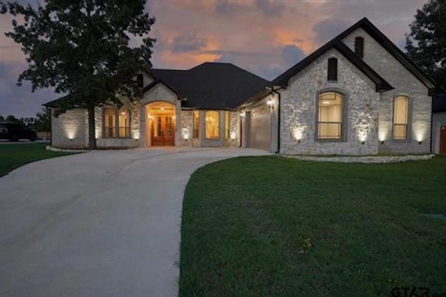 Image 39 of a home in . Image 39 of a home in .