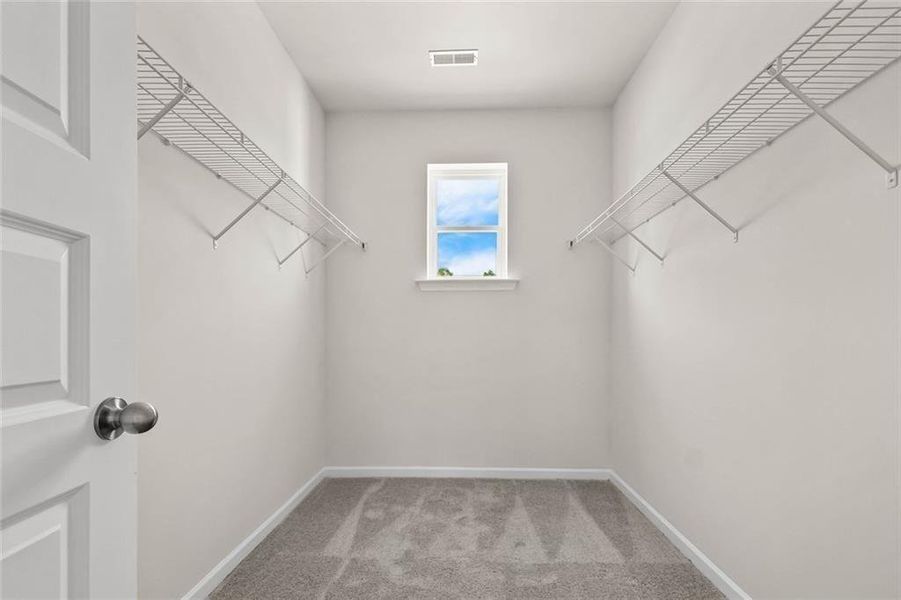Spacious, unfurnished interior of a new home in North Haven, Rome (Image 22).