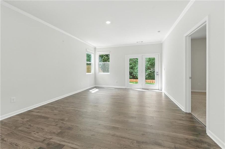 Spacious, unfurnished interior of a new home in , Acworth (Image 24).