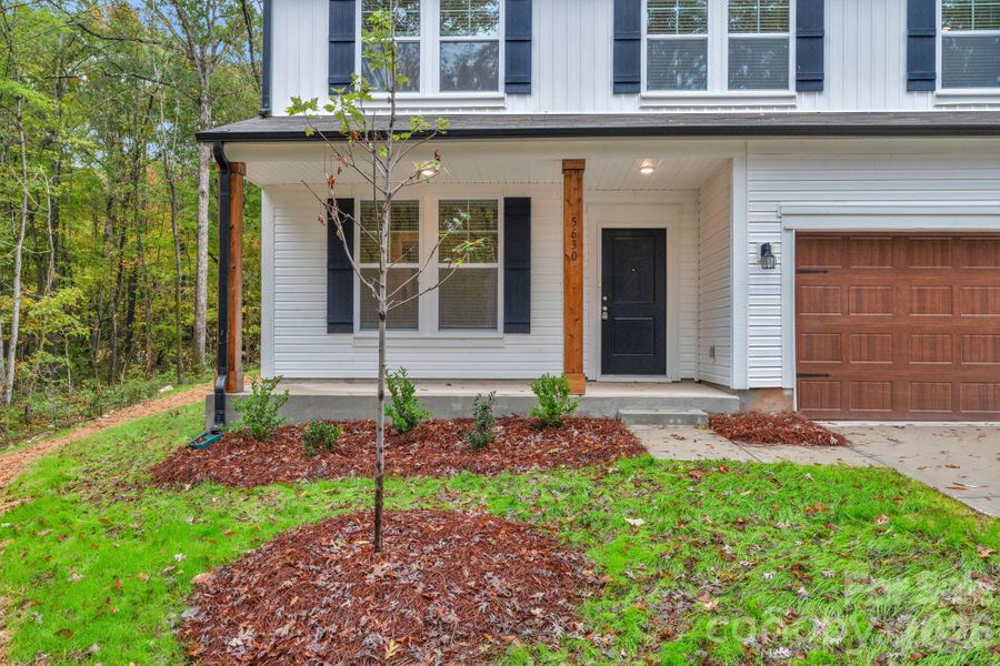 Exterior details and patio area of a home in , Monroe (Image 18).