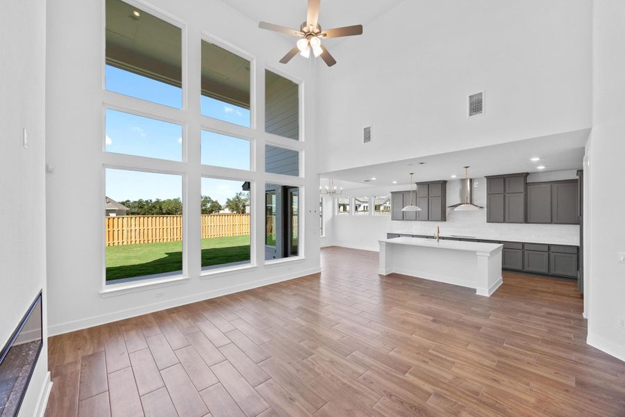 Spacious, unfurnished interior of a new home in Parmer Ranch, Georgetown (Image 14).