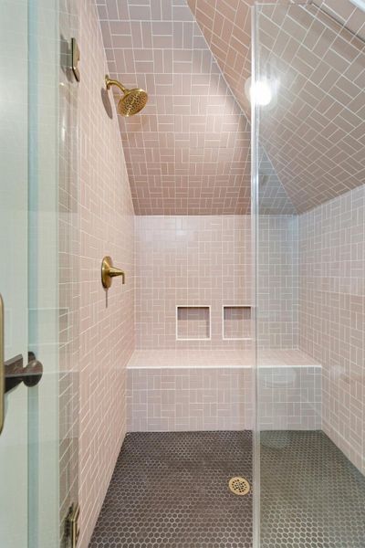 Close-up of interior finishes inside a home in , Charleston (Image 20).