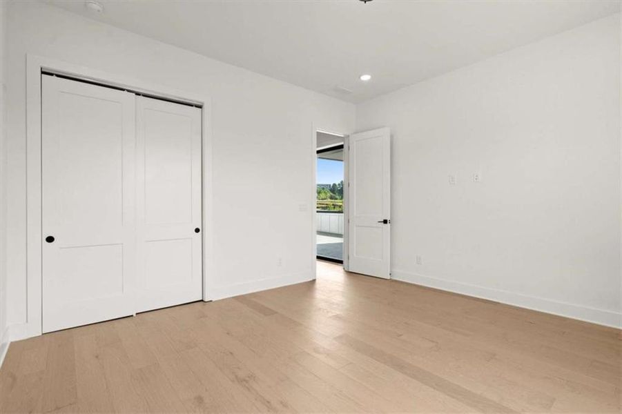 Spacious, unfurnished interior of a new home in The Gathering – Alpharetta, Alpharetta (Image 45).