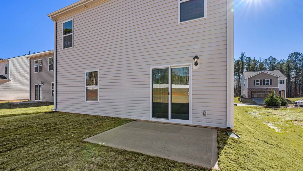Exterior details and patio area of a home in Trailside Run, Spartanburg (Image 3).