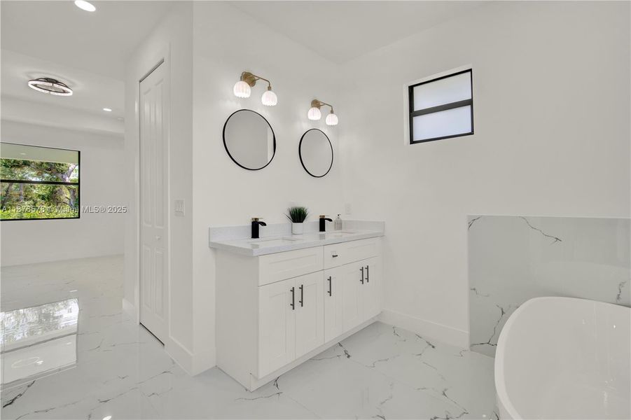 Furnished interior view inside a new home in , Port Charlotte (Image 7).