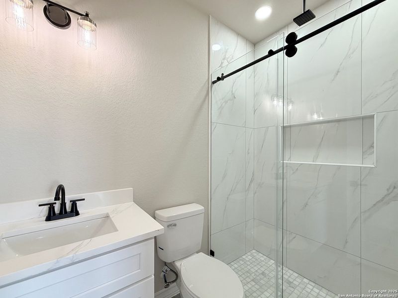 Furnished interior view inside a new home in , La Vernia (Image 9). Furnished interior view inside a new home in , La Vernia (Image 9).