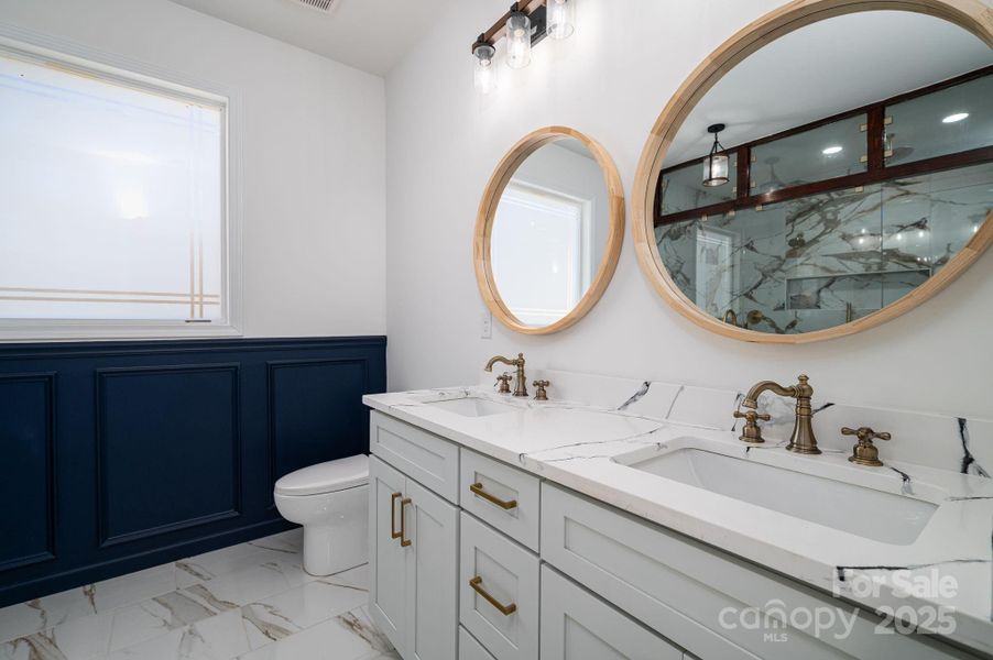 Furnished interior view inside a new home in , Shelby (Image 15).