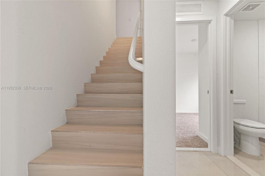 Image 21 of a home in .