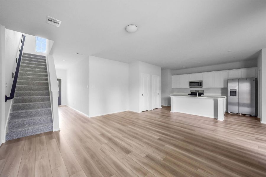 Spacious, unfurnished interior of a new home in Saint Tropez, Houston (Image 15). Spacious, unfurnished interior of a new home in Saint Tropez, Houston (Image 15).