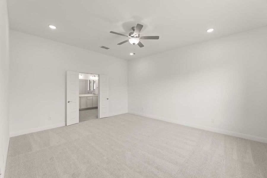 Spacious, unfurnished interior of a new home in Meadow Run, Melissa (Image 25).