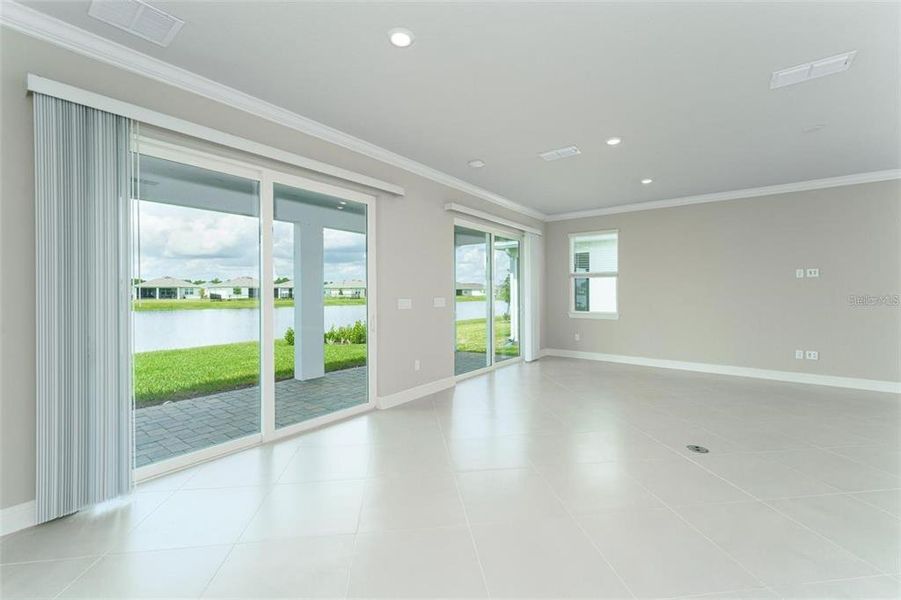 Spacious, unfurnished interior of a new home in , St. Cloud (Image 20).
