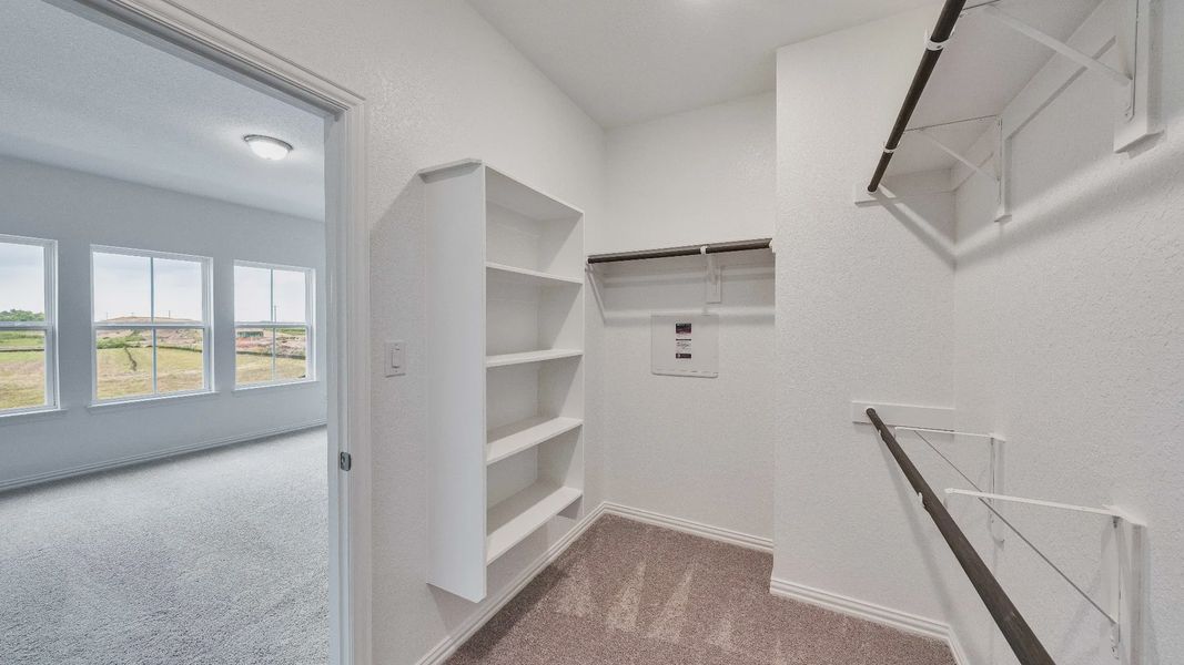 Furnished interior view inside a new home in Spring Creek, Taylor (Image 20).
