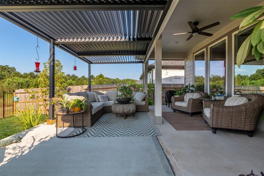 Furnished interior view inside a new home in , Conroe (Image 11).