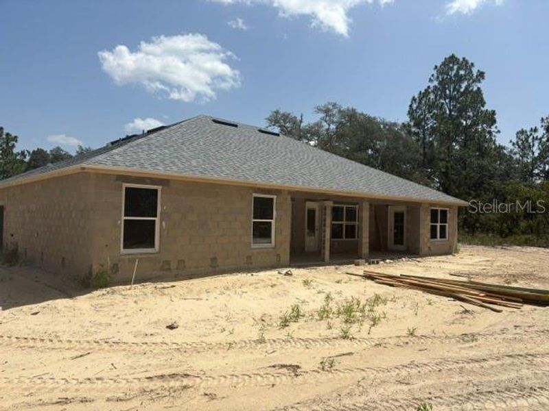 Image 8 of a home in . Image 8 of a home in .
