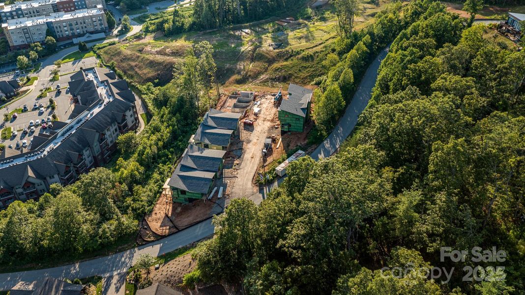 Overhead view of Reynolds Mountain Villas