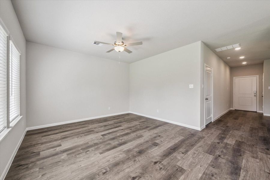 Spacious, unfurnished interior of a new home in , Texas City (Image 9). Spacious, unfurnished interior of a new home in , Texas City (Image 9).