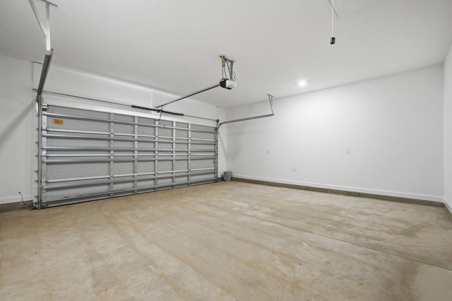 Spacious, unfurnished interior of a new home in Southern Charm, Crestview (Image 41). Spacious, unfurnished interior of a new home in Southern Charm, Crestview (Image 41).