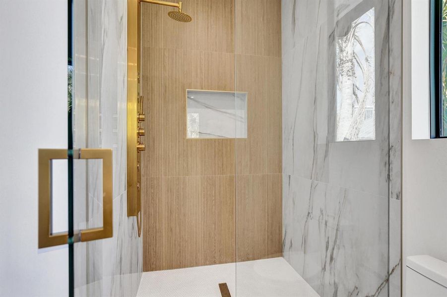 Primary Walk In Shower