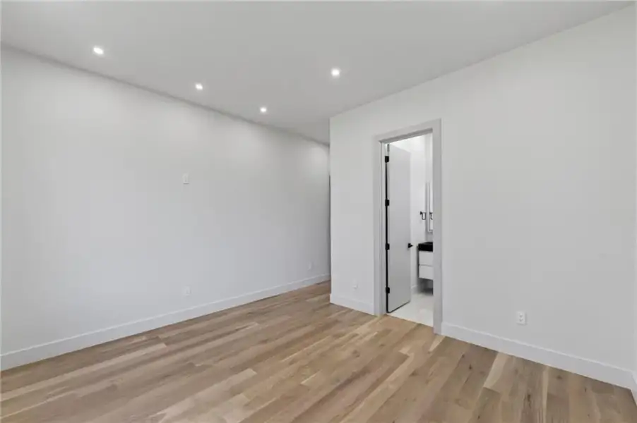 Spacious, unfurnished interior of a new home in , Smyrna (Image 80).