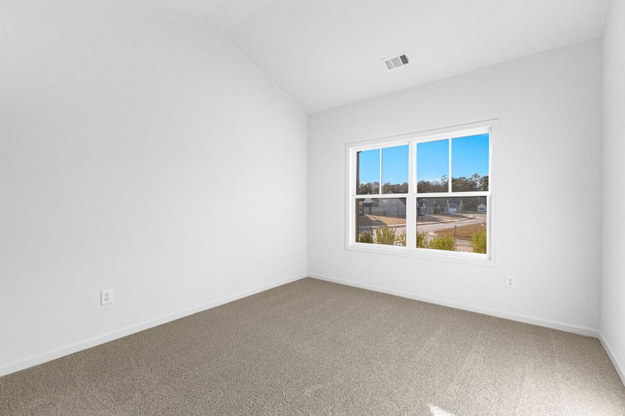 Spacious, unfurnished interior of a new home in Standing Oaks, Senoia (Image 18).
