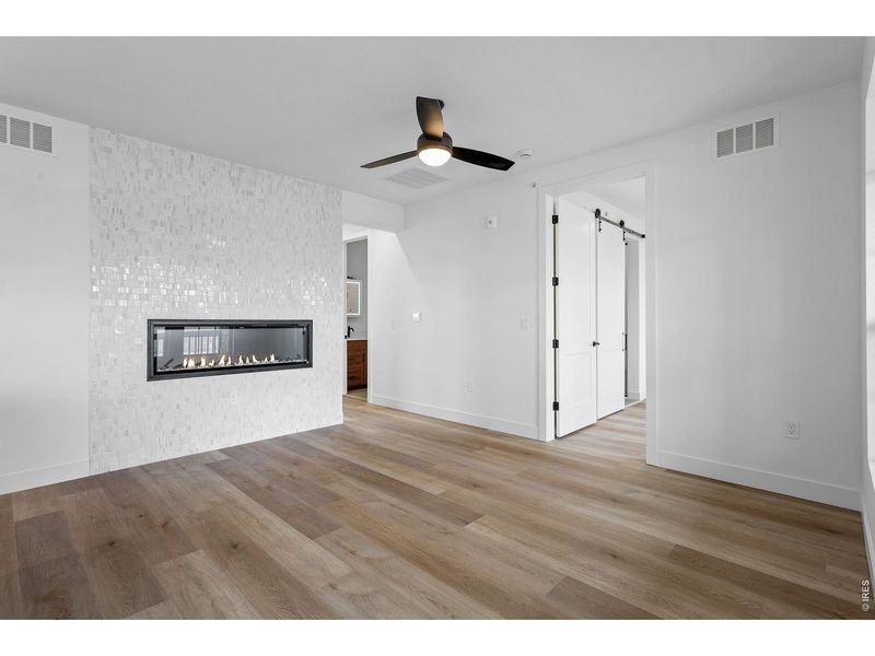 Spacious, unfurnished interior of a new home in , Broomfield (Image 16).