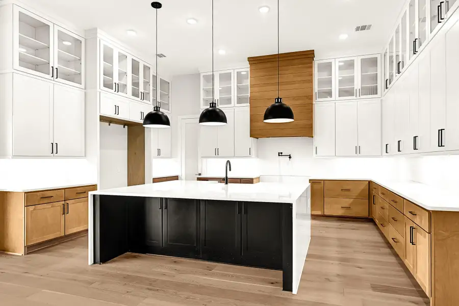 Seller to offer a Credit to Buyer for an appliance package of their choice.