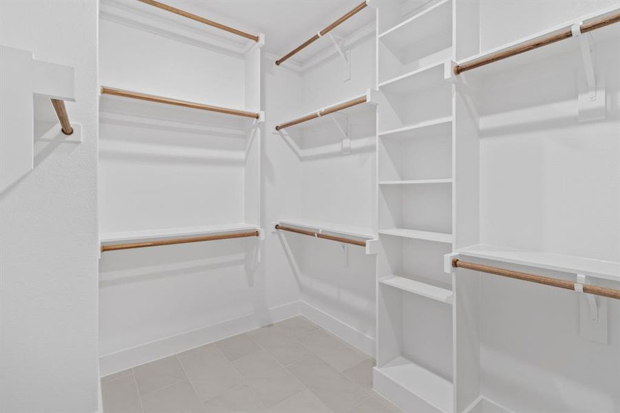 Spacious, unfurnished interior of a new home in , Fort Worth (Image 36).