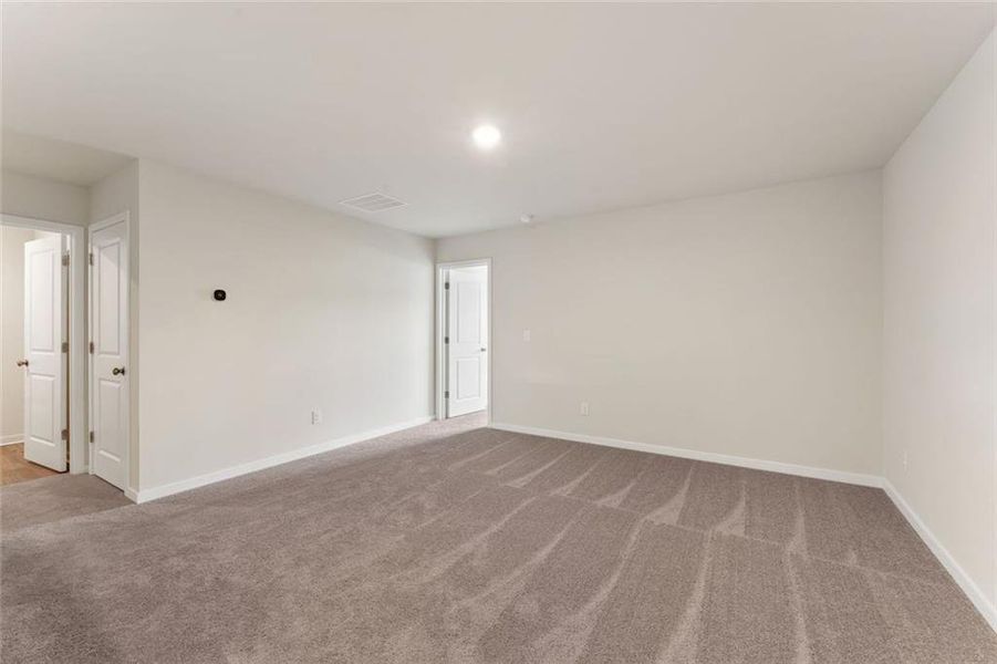 Spacious, unfurnished interior of a new home in Magnolia Square, Austell (Image 22). Spacious, unfurnished interior of a new home in Magnolia Square, Austell (Image 22).