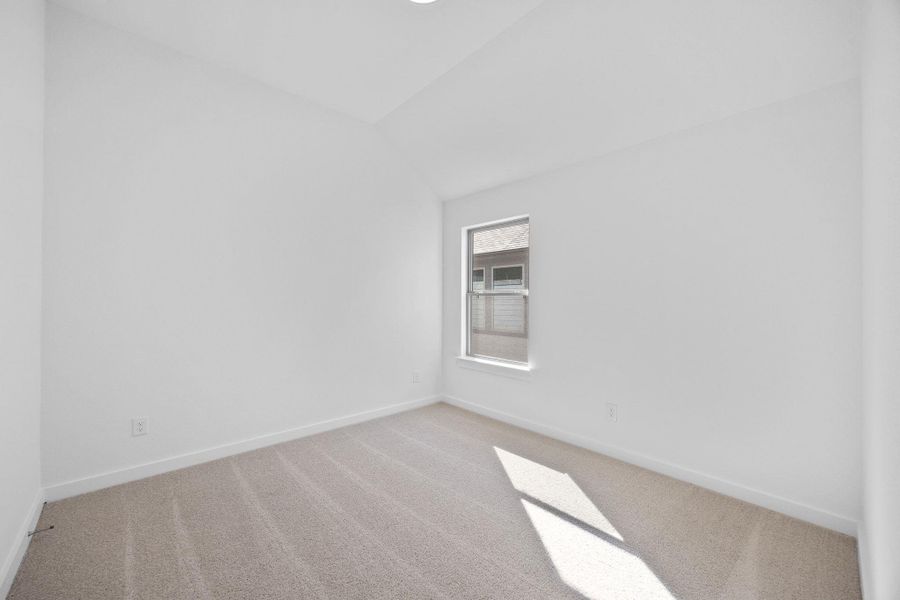 Spacious, unfurnished interior of a new home in Stallion Run, Buda (Image 29). Spacious, unfurnished interior of a new home in Stallion Run, Buda (Image 29).