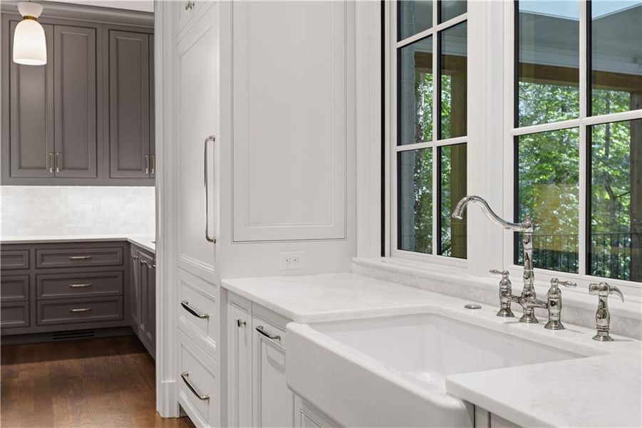 Furnished interior view inside a new home in , Atlanta (Image 40).