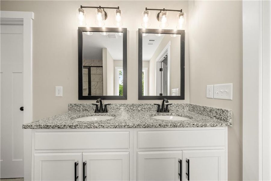 Furnished interior view inside a new home in Benson Estates, Dallas (Image 12).