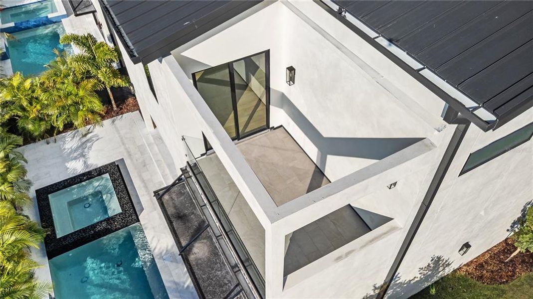 Exterior details and patio area of a home in , Tampa (Image 38).