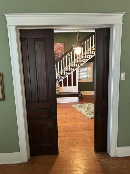 Spacious, unfurnished interior of a new home in , Paris (Image 19).
