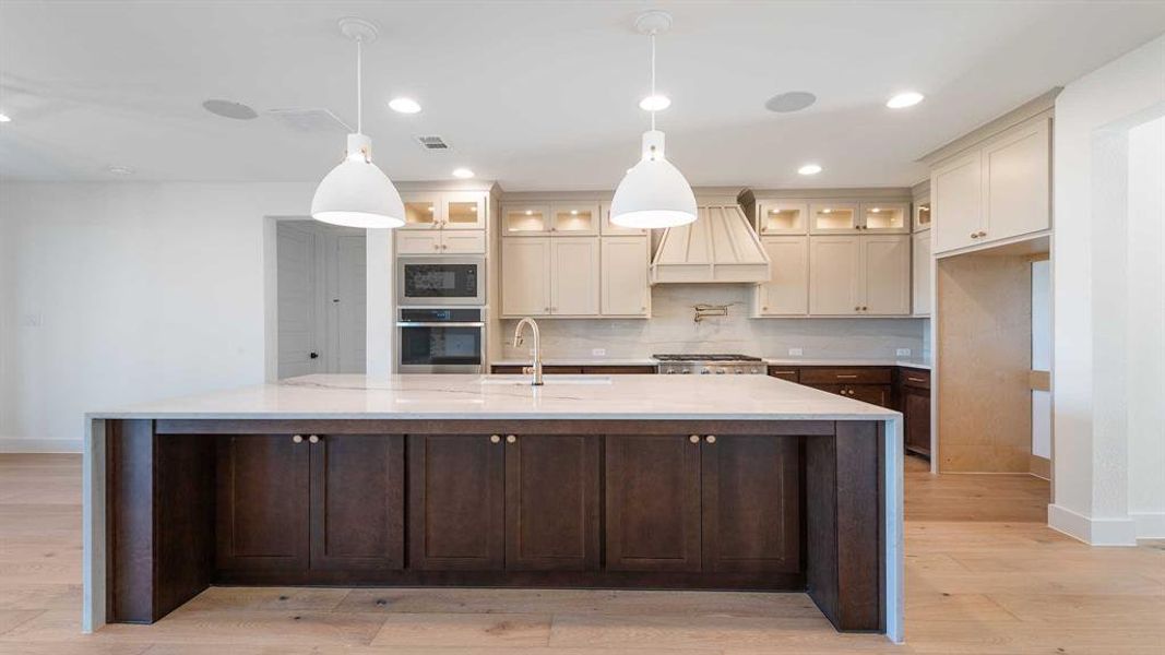 Furnished interior view inside a new home in North Sky 65', Celina (Image 9).