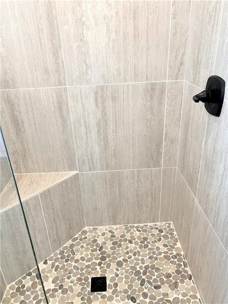 Close-up of interior finishes inside a home in Heritage Pointe at The Georgian, Villa Rica (Image 15).