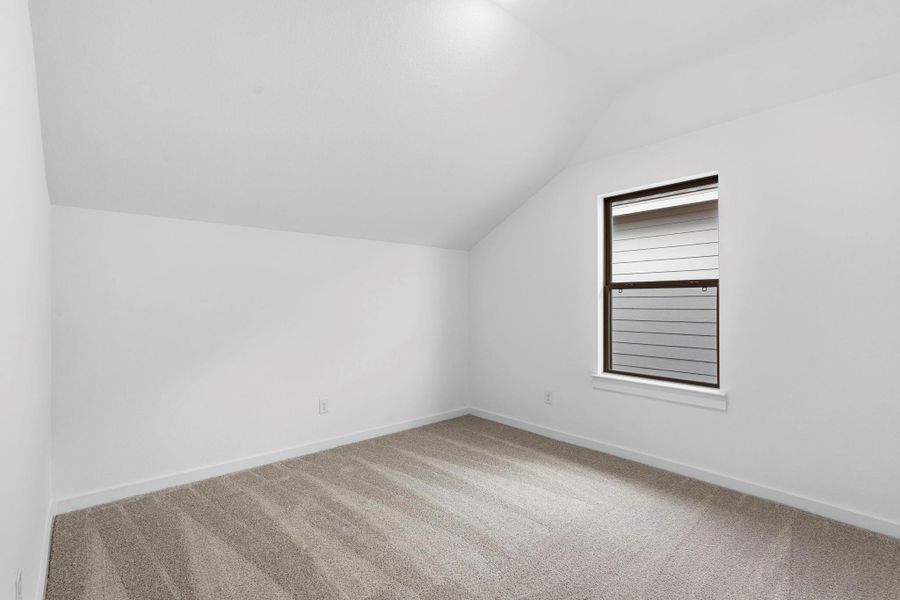 Spacious, unfurnished interior of a new home in Sienna 45', 50', Missouri City (Image 28).