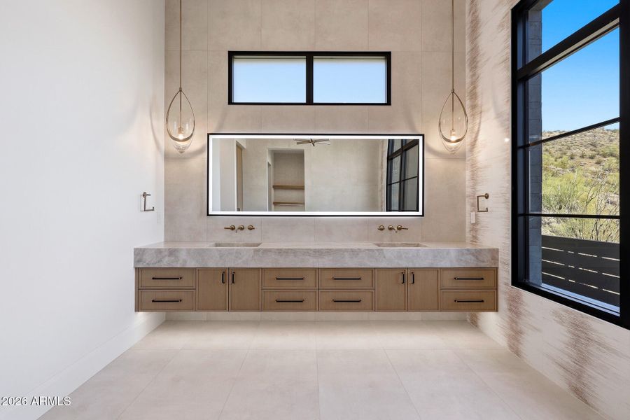 Master Bathroom Master Bathroom