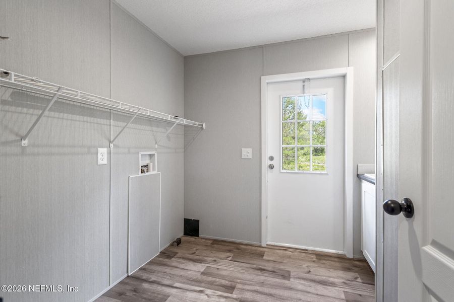 Spacious, unfurnished interior of a new home in , Keystone Heights (Image 23).