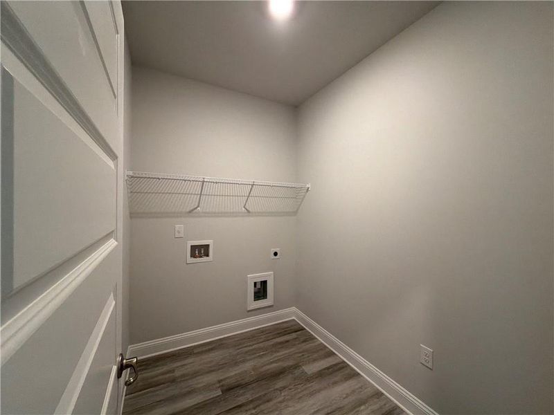 Spacious, unfurnished interior of a new home in Tuscany Hills, Douglasville (Image 30).