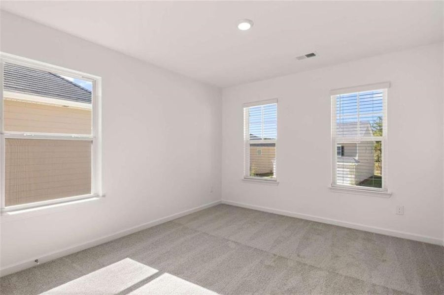 Spacious, unfurnished interior of a new home in Water Oak Estates, Lawrenceville (Image 20).