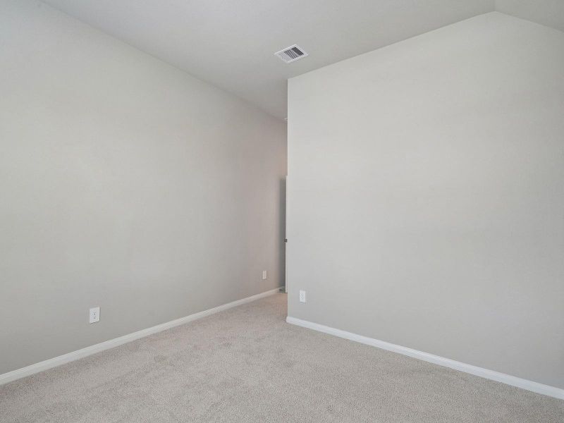 Spacious, unfurnished interior of a new home in Massey Oaks - Estate Series, Pearland (Image 21).