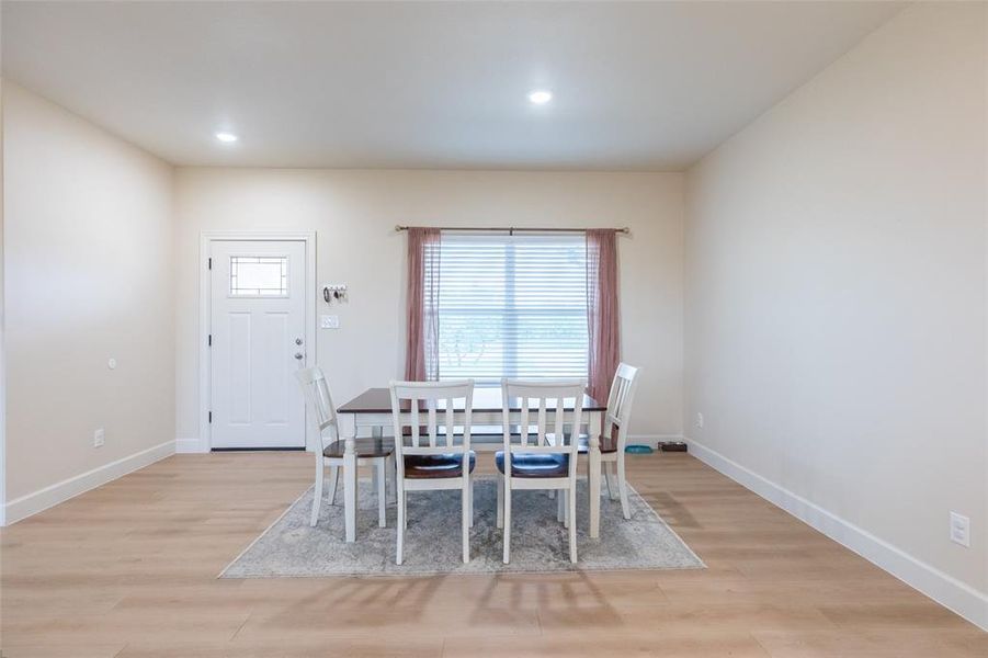 Furnished interior view inside a new home in , Tuscola (Image 6).
