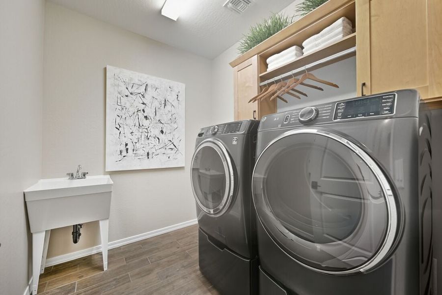 Representative interior finishes for a home built from the Wedgewood by Taylor Morrison in La Mira Discovery Collection, Mesa (Image 21). Representative interior finishes for a home built from the Wedgewood by Taylor Morrison in La Mira Discovery Collection, Mesa (Image 21).