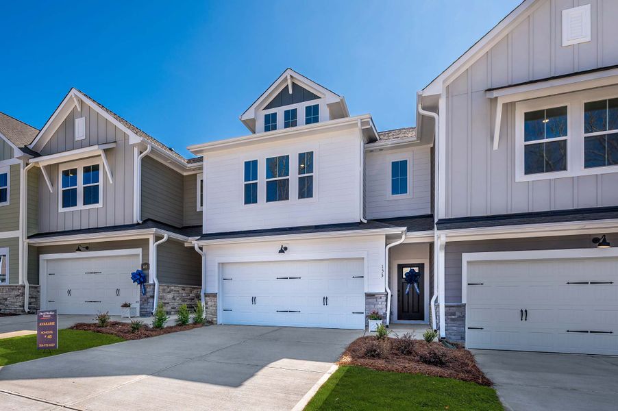 Representative exterior details of a home built from the The Thornhurst by David Weekley Homes in Westview Towns, Waxhaw (Image 3).