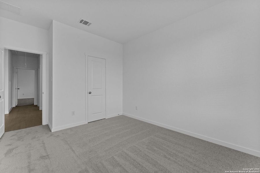 Spacious, unfurnished interior of a new home in , New Braunfels (Image 28).