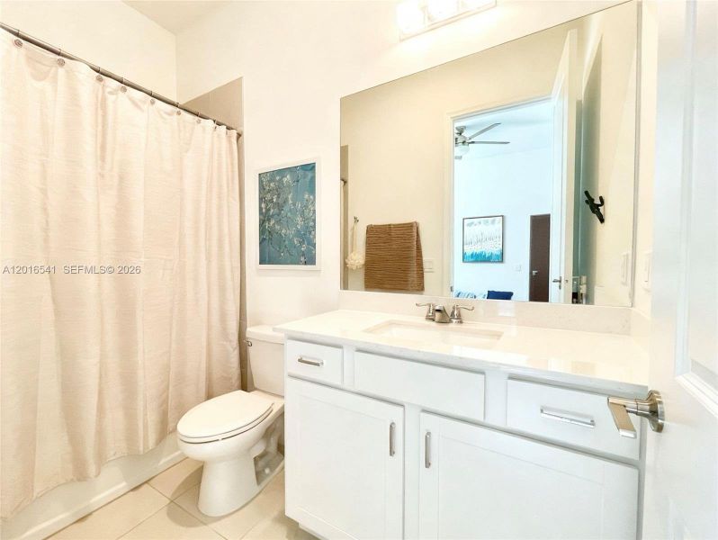 Furnished interior view inside a new home in , Port St. Lucie (Image 18).